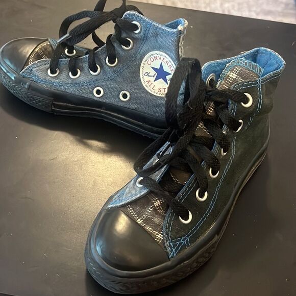 Boys Converse All Star Sneakers size 10.5 Blue/black/camo/plaid - Picture 2 of 11